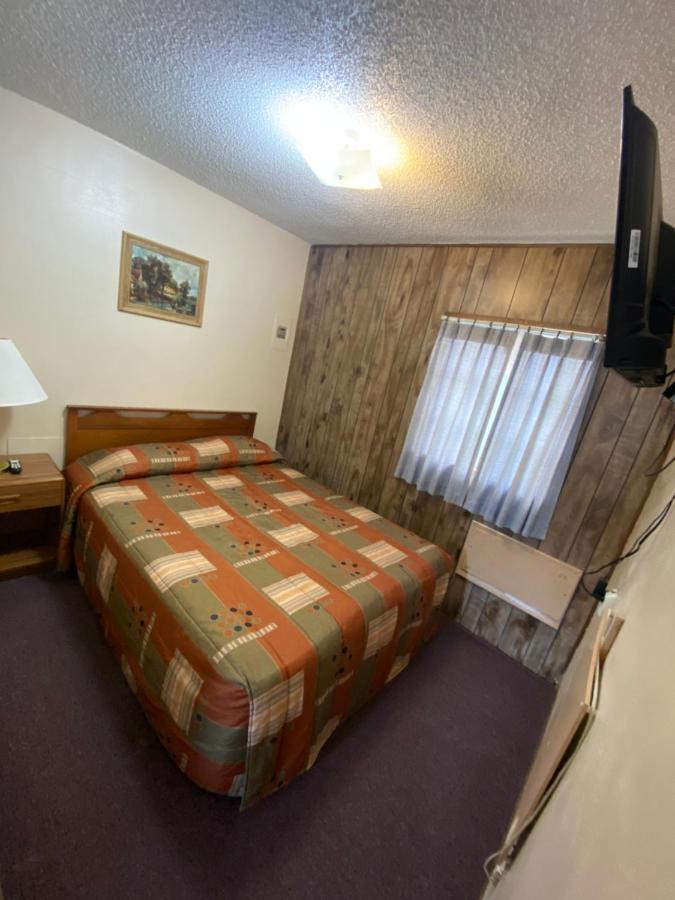 Rainbow Motel ザーモポリス エクステリア 写真