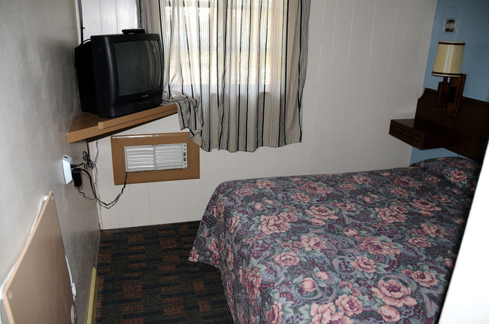 Rainbow Motel ザーモポリス エクステリア 写真
